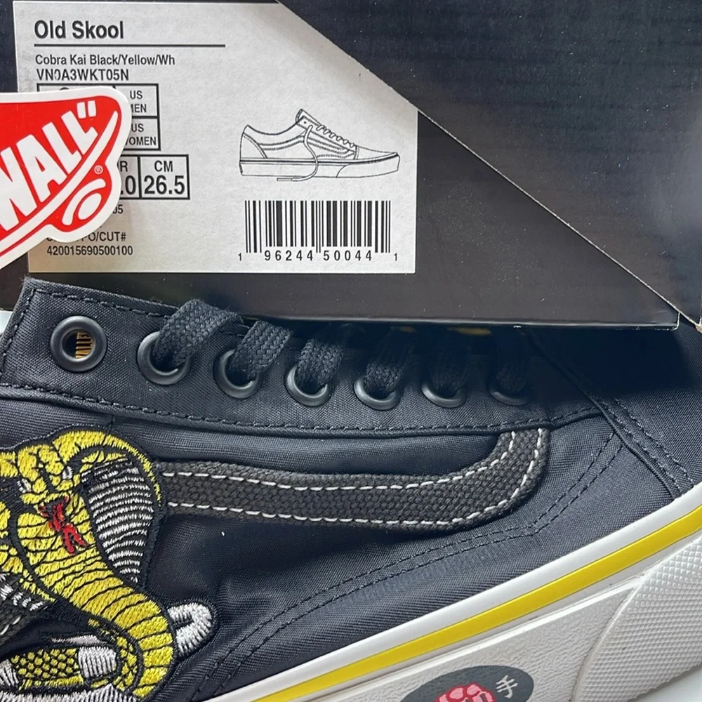 Vans Men’s Old Skool
Cobra Kai Black/Yellow/White 
VN0A3WKT05N
Sneakers - Picture 16 of 16